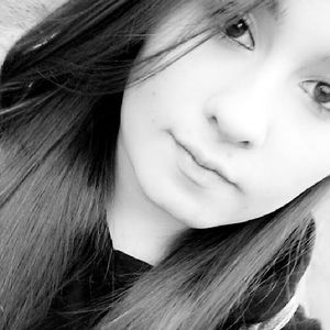 Meet your Posher, Carrie